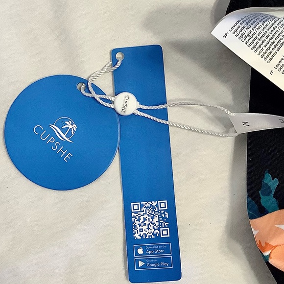 NWT CUPSHE High rise Swim Bottoms - Picture 5 of 7